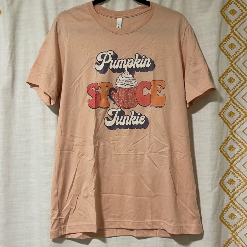 Pumpkin spice junkie graphic tee